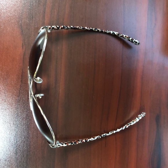 Foster Grant Cougar Sunnies - Picture 7 of 8